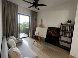 Lakeville (D22), Condominium #586209761